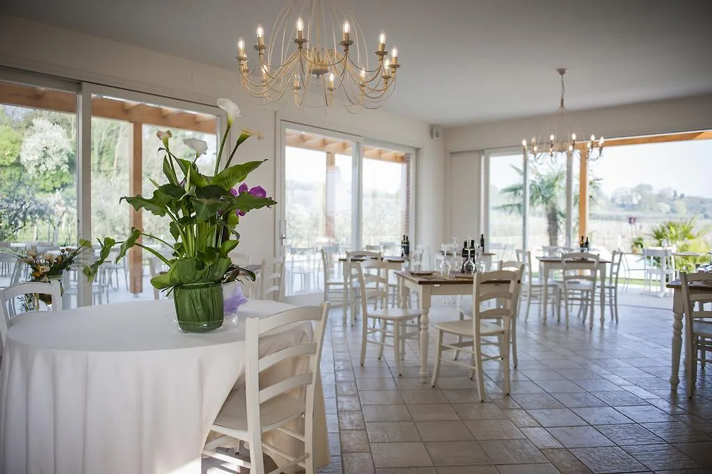 Locanda Corte Montioni Lazise Inn
